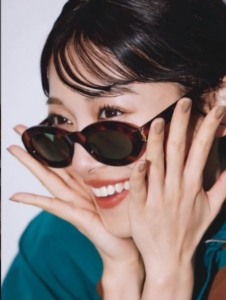 山下美月に彼氏は「いまへん」。指パク写真や歴代彼氏について考察！